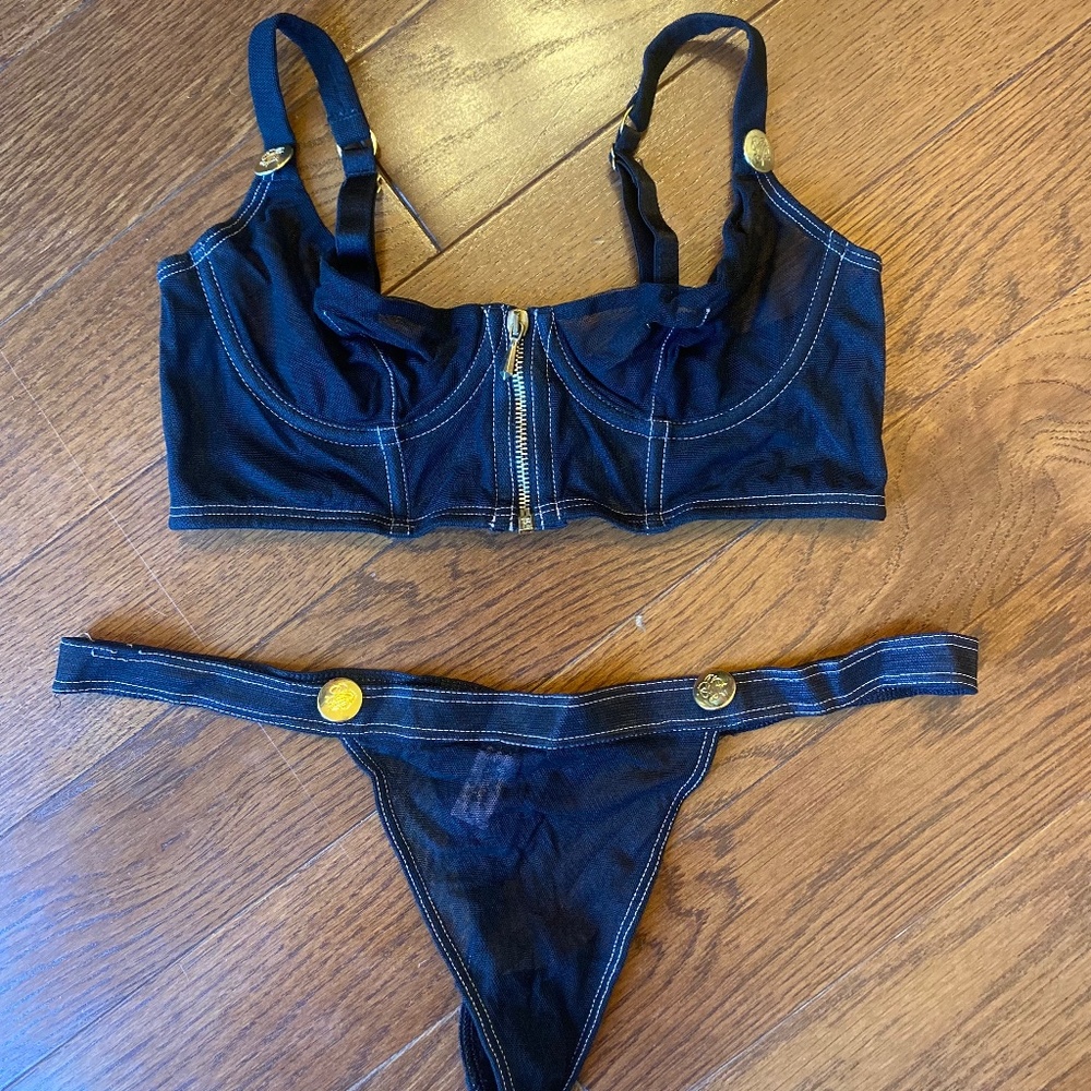 Agent Provocateur - complete set